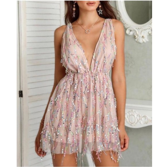 Blondie Boutique Dresses & Skirts - Floating Sequin Mini Dress